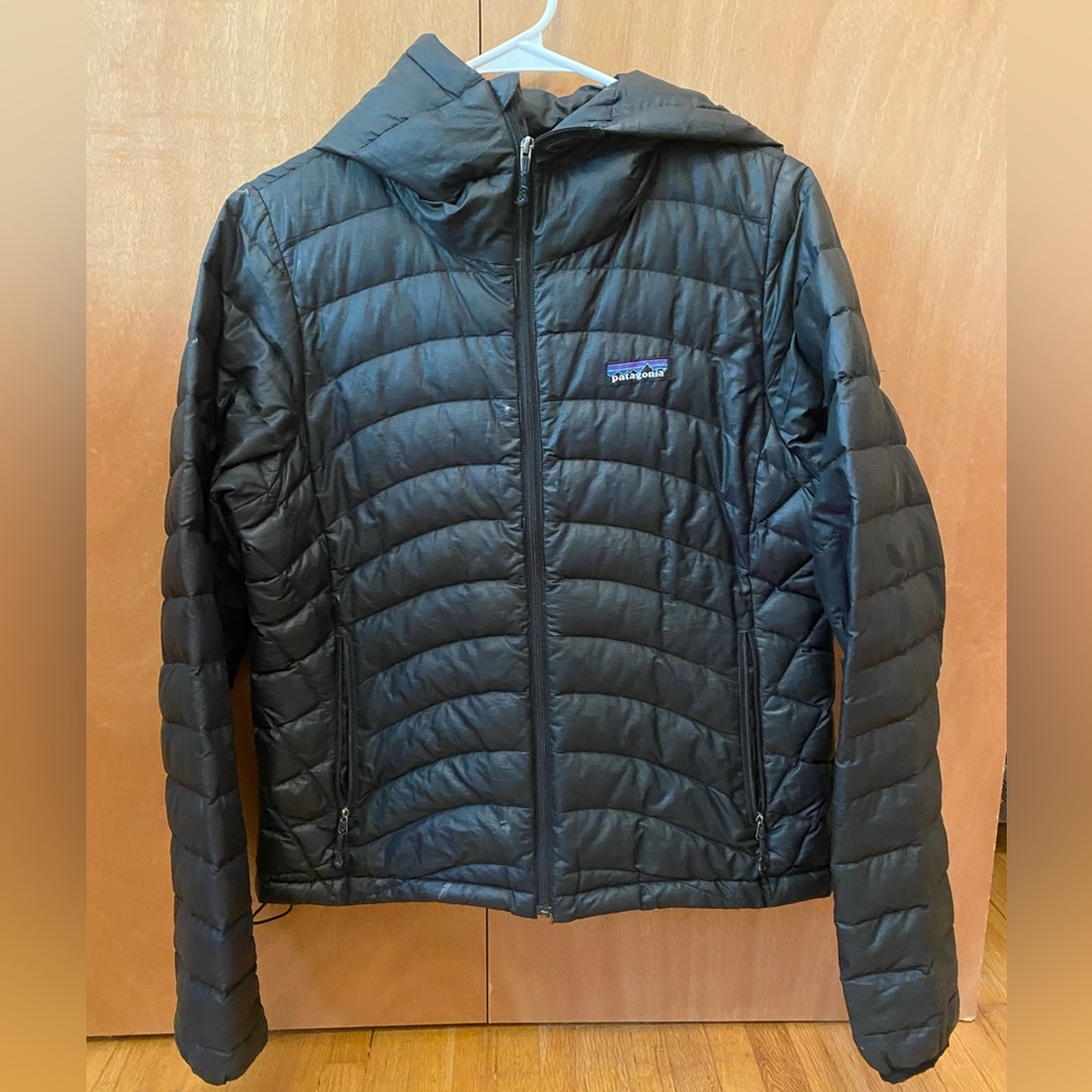 Patagonia black womens down sweater size s